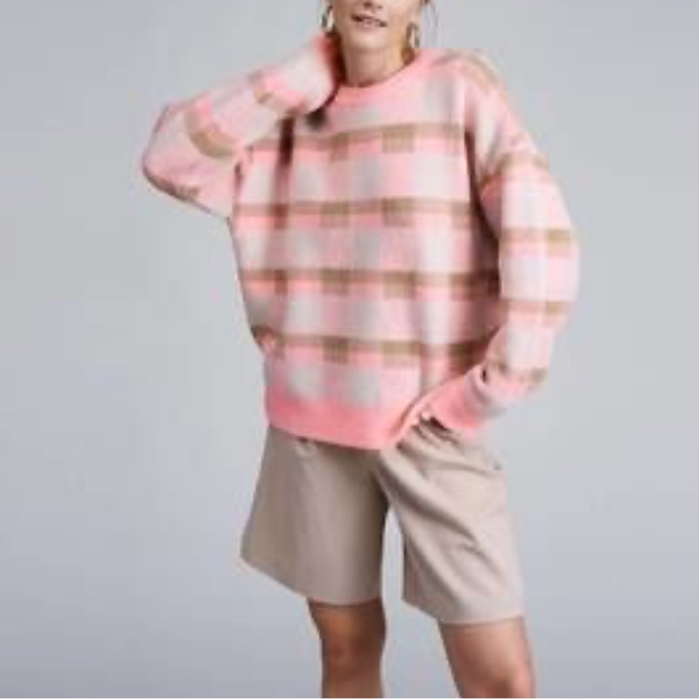 Flat White Pink Plaid Women's Sweater Medium
